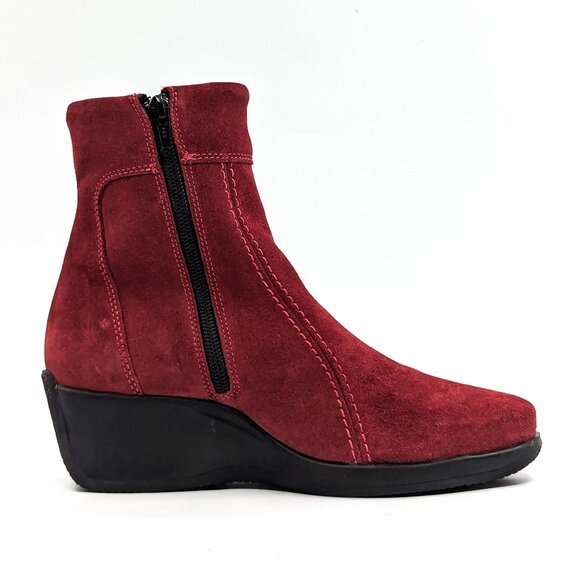 La Canadienne Women Tina Red Suede Wedge Ankle Zip Boots size 7 - Picture 9 of 10